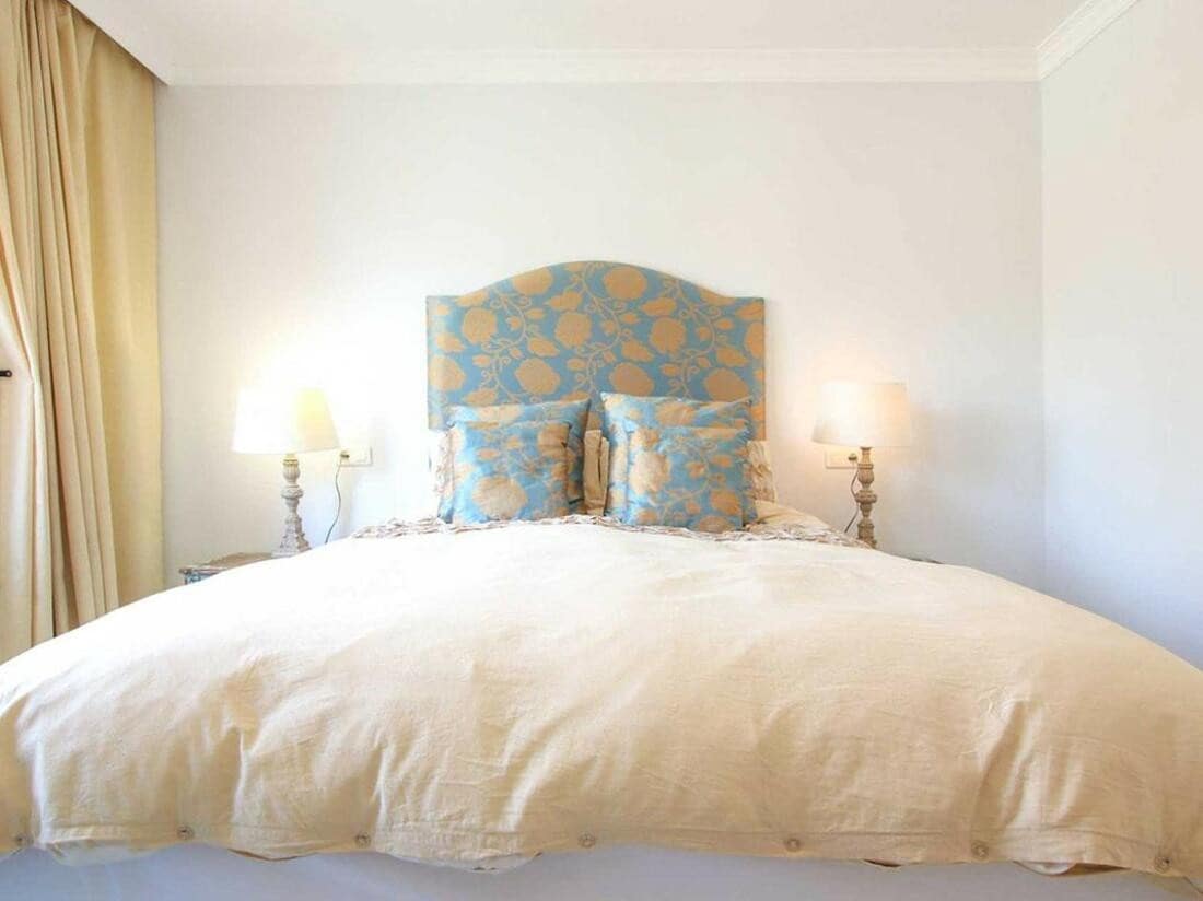 3 bedroom Townhouse for sale in Marbella with pool - € 630,000 (Ref: 8101598)