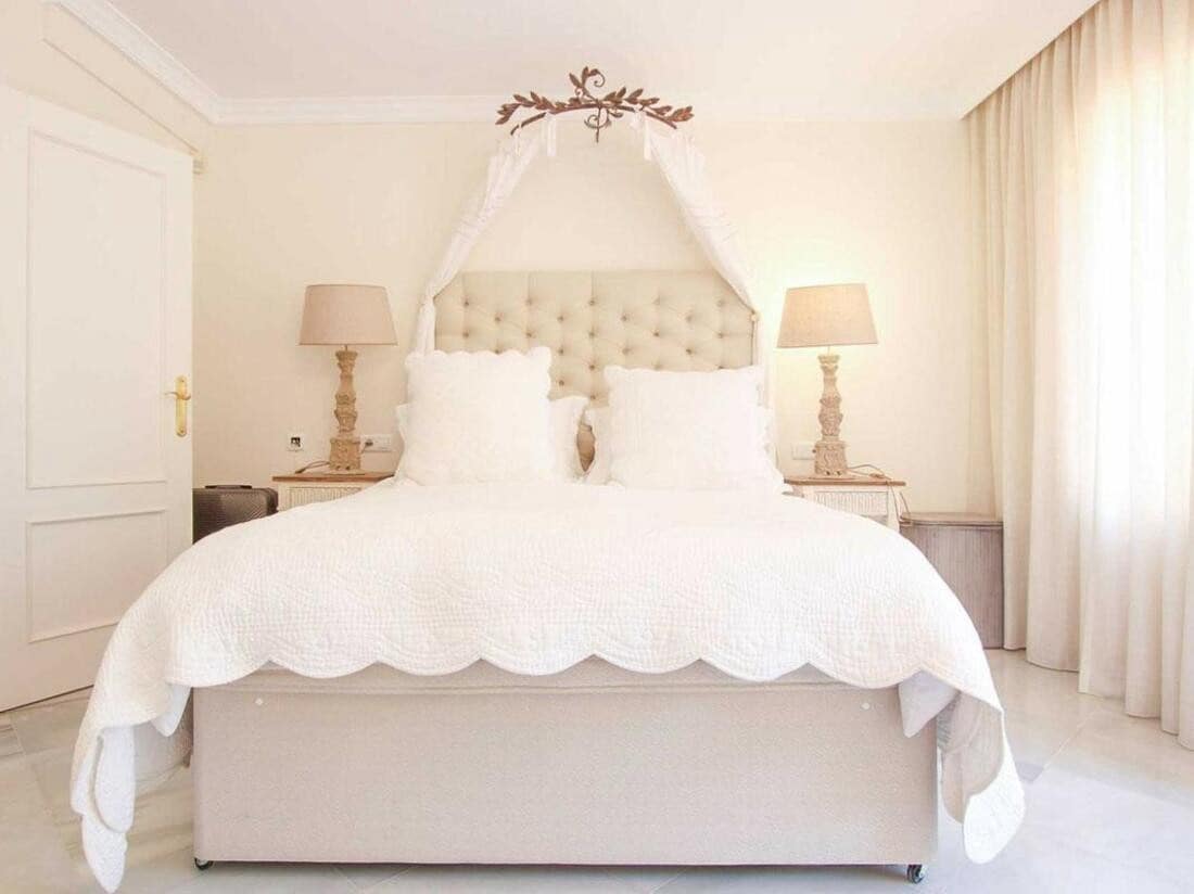 3 bedroom Townhouse for sale in Marbella with pool - € 630,000 (Ref: 8101598)