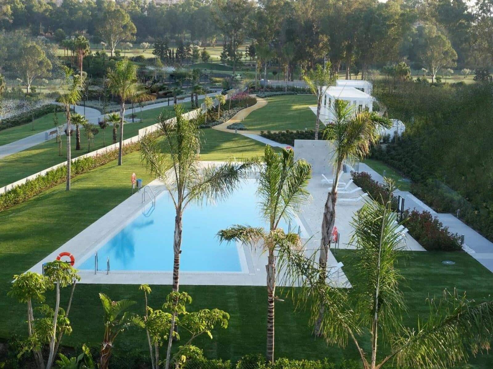 3 soveværelse Penthouse til salg i Estepona med swimmingpool garage - € 1.050.000 (Ref: 8114379)