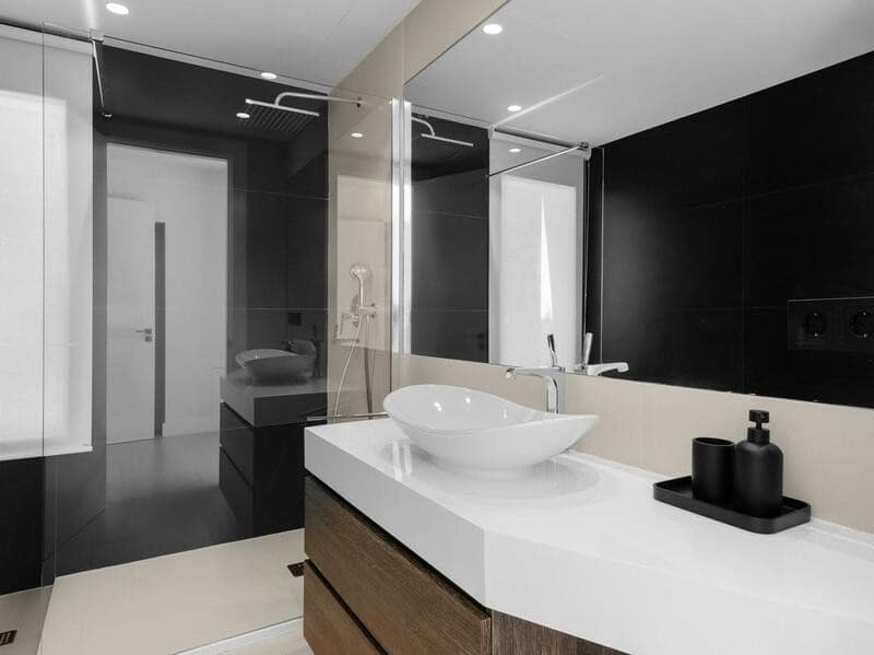 5 slaapkamer Villa voor vakantieverhuur in Nueva Andalucia met zwembad garage - € 15.000 (Ref: 8117302)