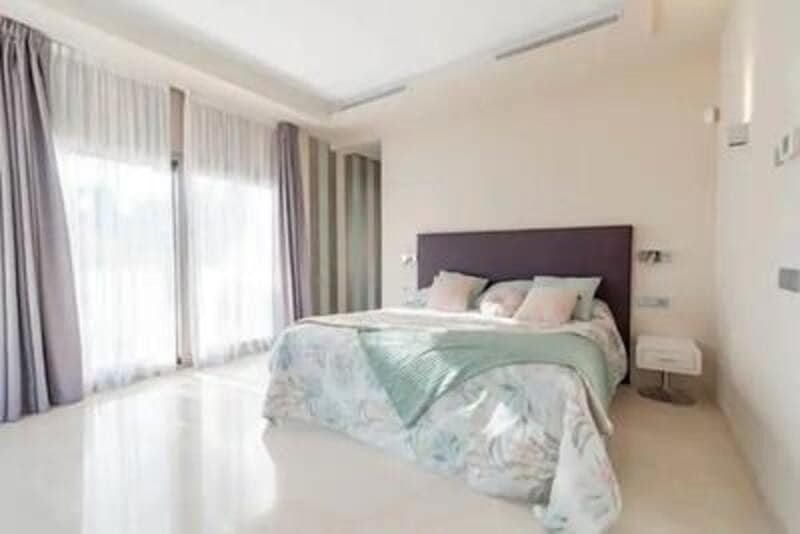 5 quarto Moradia para venda em El Paraiso com piscina garagem - 3 650 000 € (Ref: 8126020)