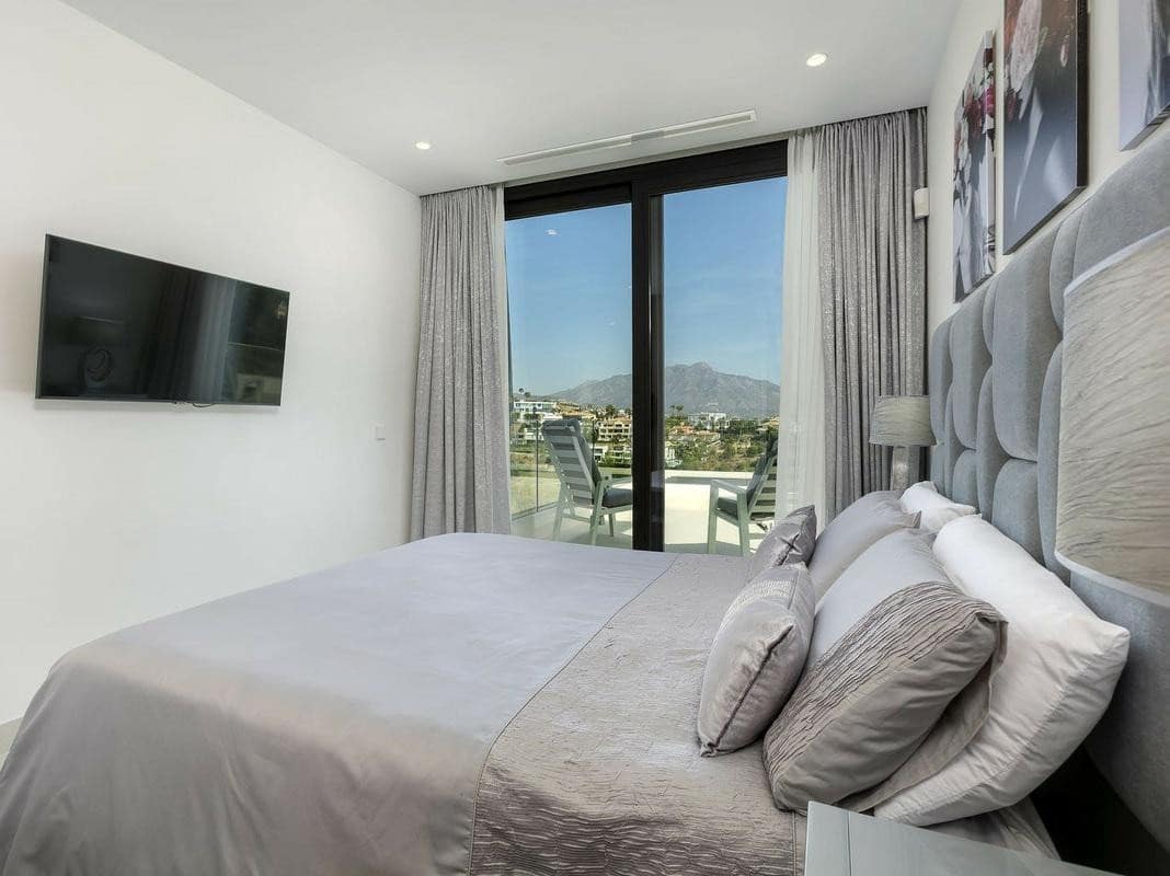 4 soveværelse Villa til salg i Benahavis med swimmingpool garage - € 3.495.000 (Ref: 8133635)