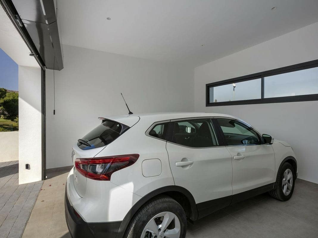 4 soveværelse Villa til salg i Benahavis med swimmingpool garage - € 3.495.000 (Ref: 8133635)