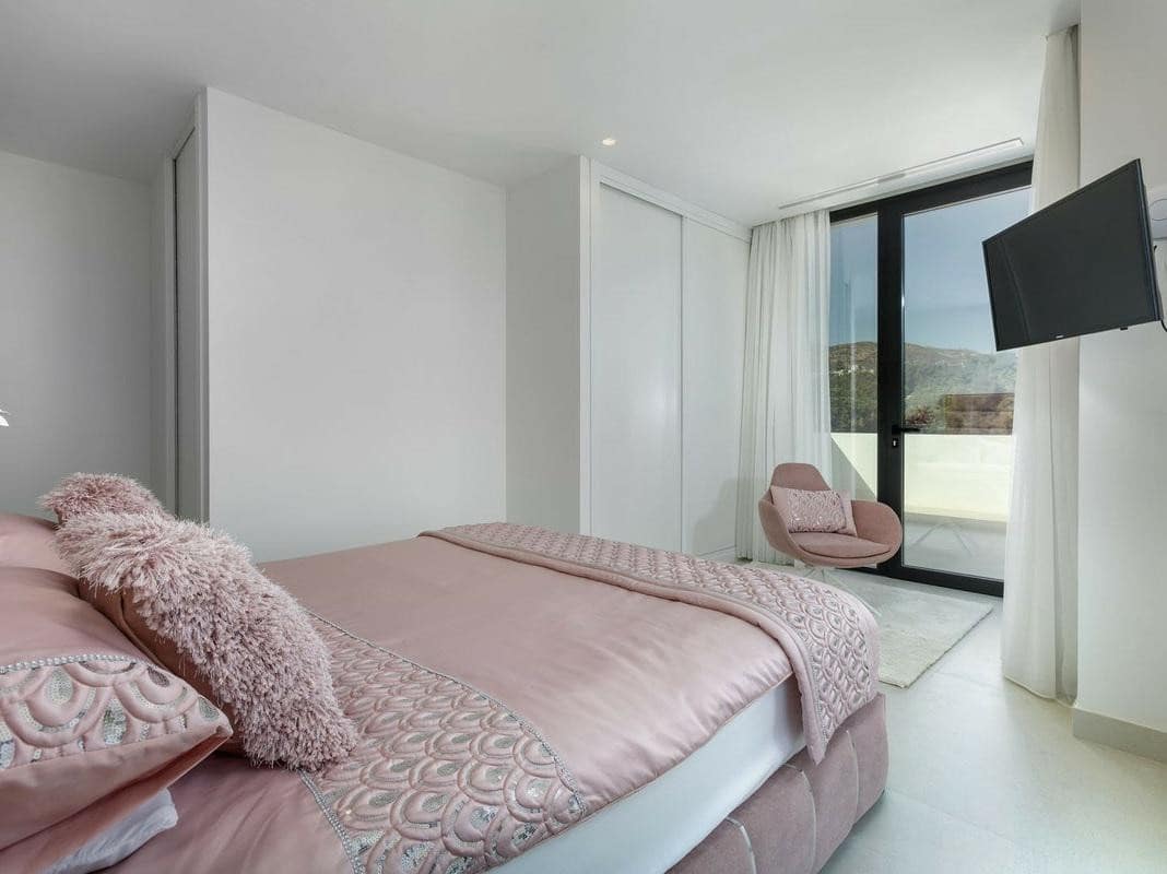 4 soveværelse Villa til salg i Benahavis med swimmingpool garage - € 3.495.000 (Ref: 8133635)