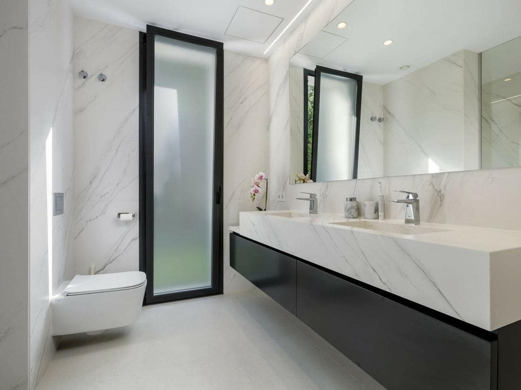 4 bedroom Villa for sale in Benahavis with pool garage - € 3,495,000 (Ref: 8133635)