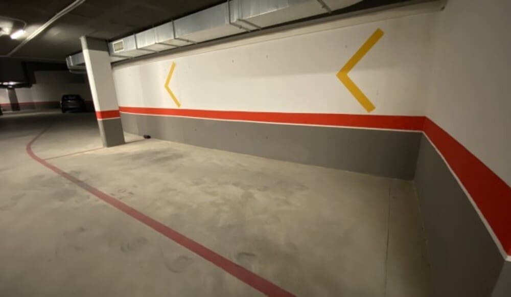 3 sypialnia Apartament na sprzedaż w Benahavis z basenem garażem - 940 000 € (Ref: 8138646)