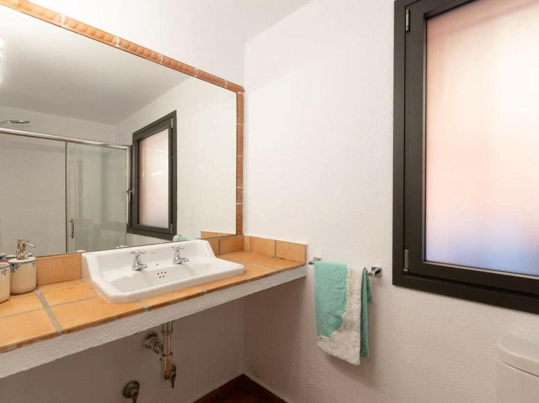 4 sypialnia Willa na sprzedaż w Marbella z basenem garażem - 1 650 000 € (Ref: 8142584)