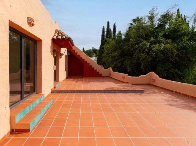 4 Zimmer Villa zu verkaufen in Nagüeles Alto, Marbella mit Pool Garage - 1.650.000 € (Ref: 8142584)