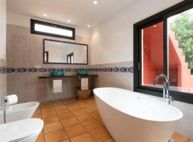 4 Zimmer Villa zu verkaufen in Nagüeles Alto, Marbella mit Pool Garage - 1.650.000 € (Ref: 8142584)