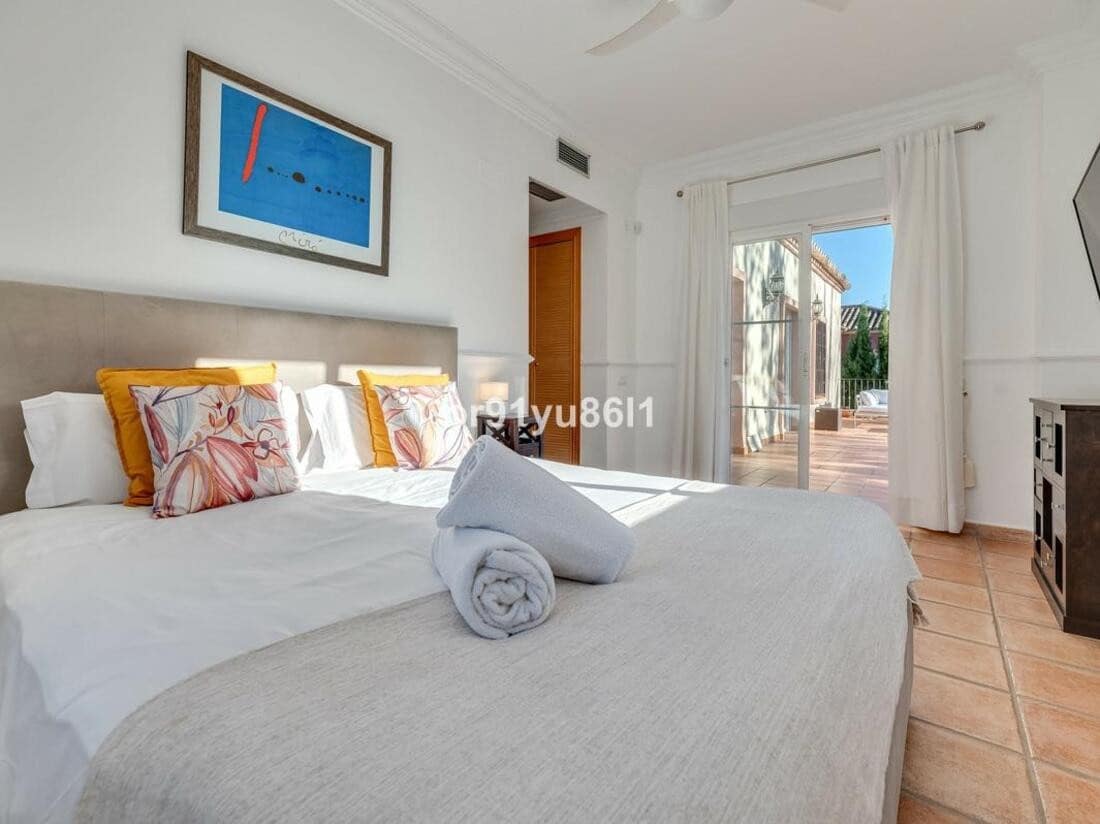 7 sypialnia Willa na sprzedaż w Guadalmina z basenem garażem - 1 640 000 € (Ref: 8142585)