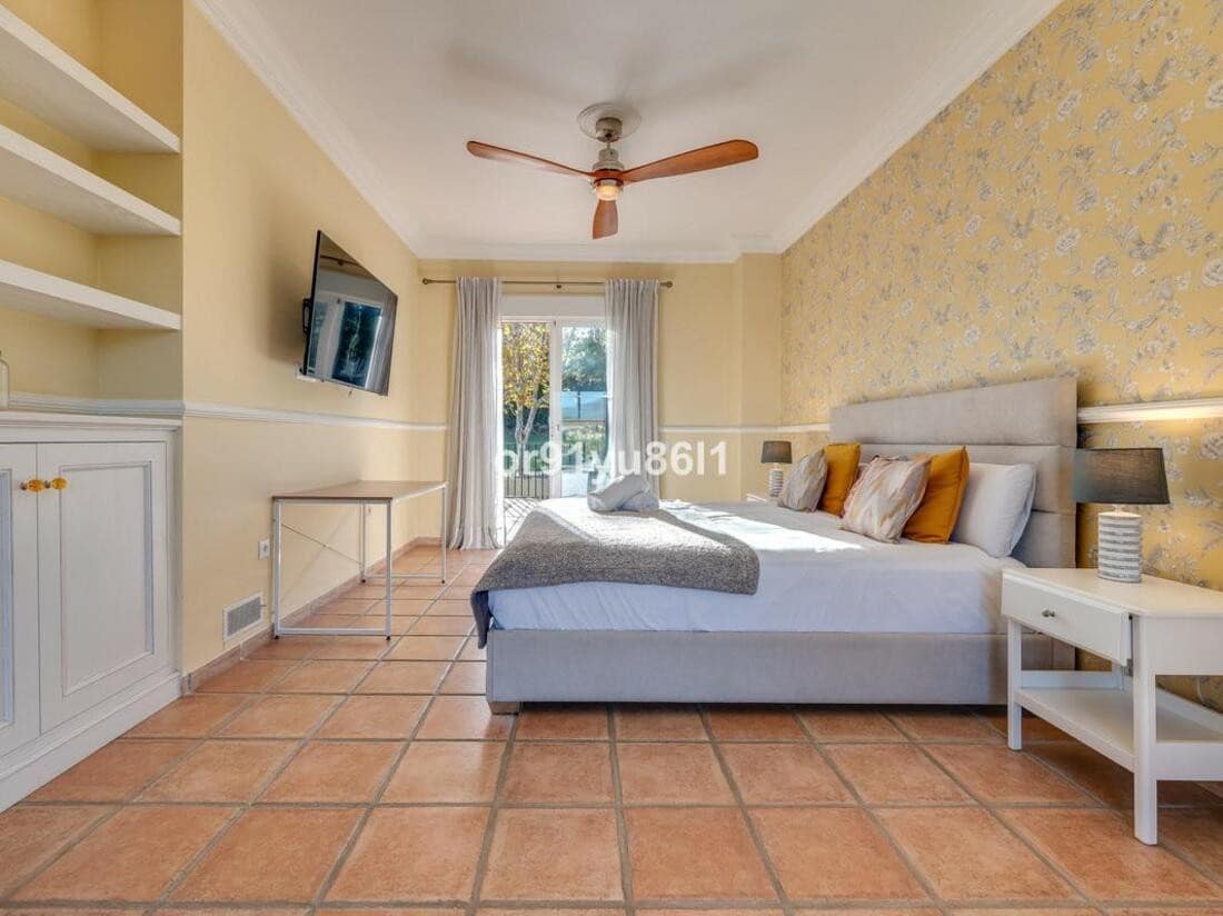 7 sypialnia Willa na sprzedaż w Guadalmina z basenem garażem - 1 640 000 € (Ref: 8142585)