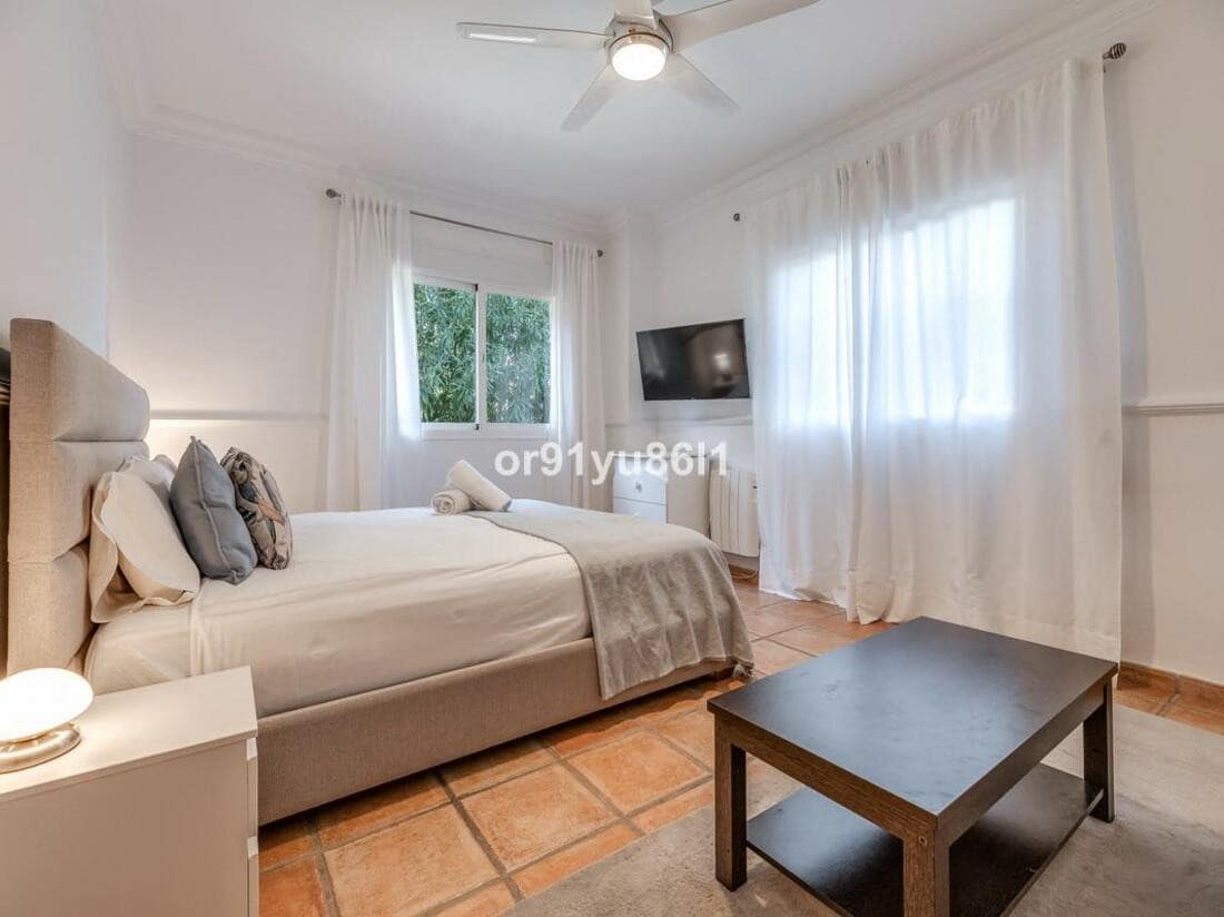 7 sypialnia Willa na sprzedaż w Guadalmina z basenem garażem - 1 640 000 € (Ref: 8142585)