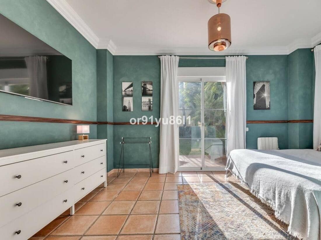 7 sypialnia Willa na sprzedaż w Guadalmina z basenem garażem - 1 640 000 € (Ref: 8142585)