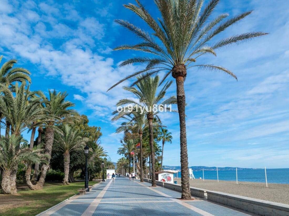 7 sypialnia Willa na sprzedaż w Guadalmina z basenem garażem - 1 640 000 € (Ref: 8142585)