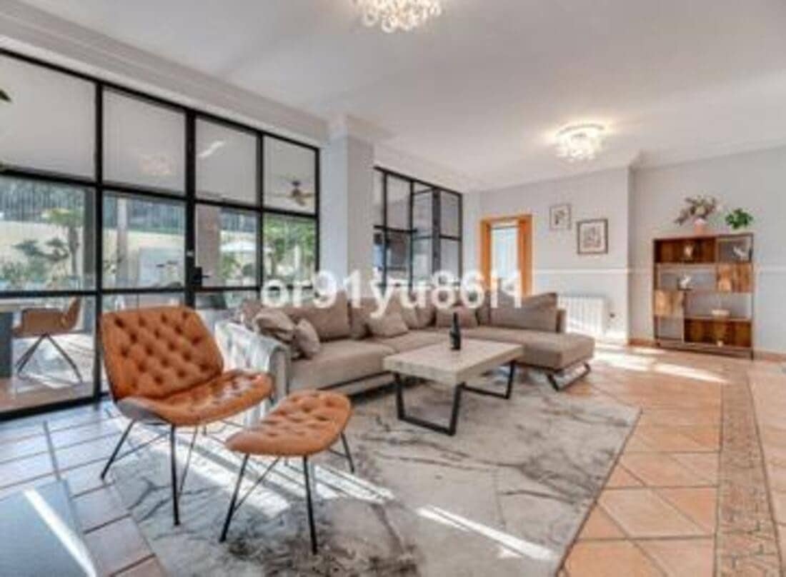 7 sypialnia Willa na sprzedaż w Guadalmina z basenem garażem - 1 640 000 € (Ref: 8142585)