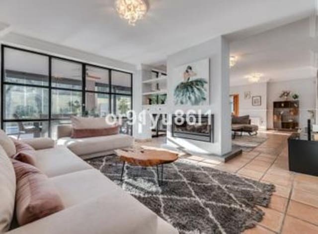 7 sypialnia Willa na sprzedaż w Guadalmina Alta, Marbella z basenem garażem - 1 640 000 € (Ref: 8142585)