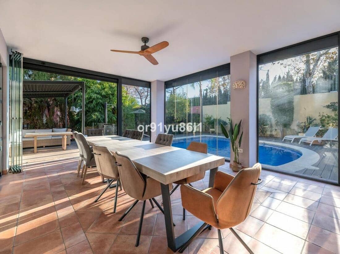 7 soveværelse Villa til salg i Guadalmina med swimmingpool garage - € 1.640.000 (Ref: 8142585)