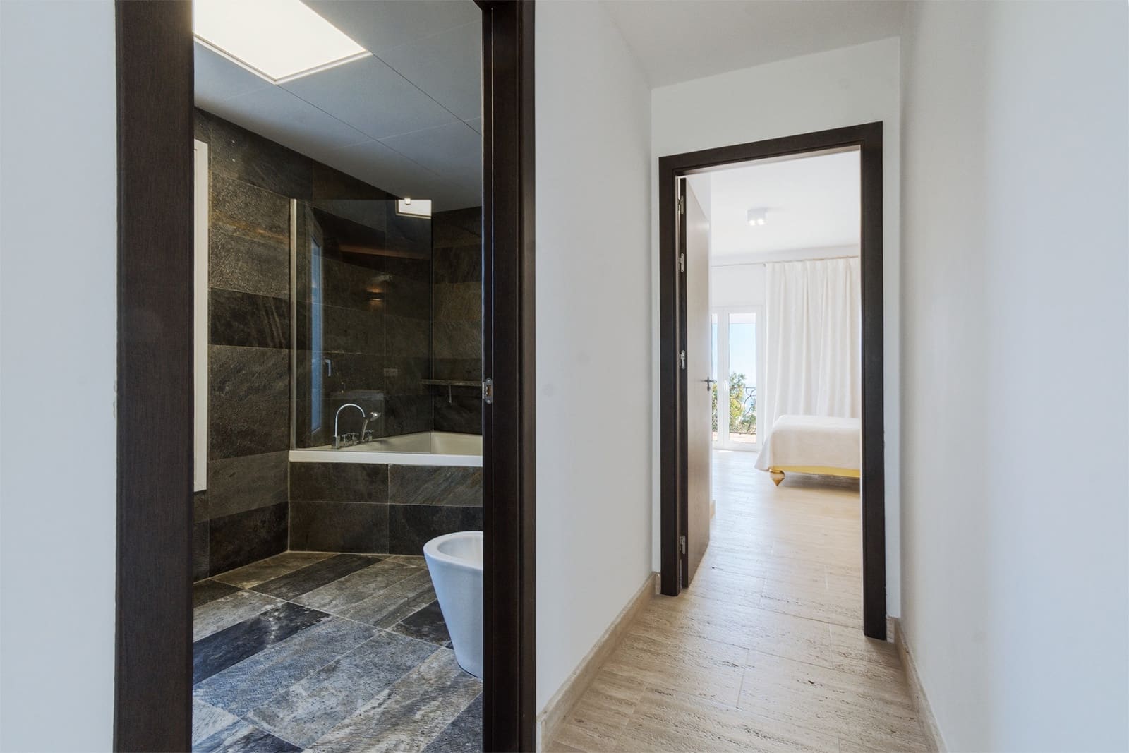 4 sypialnia Willa do wynajęcia w Manilva z basenem garażem - 8 000 € (Ref: 8154855)