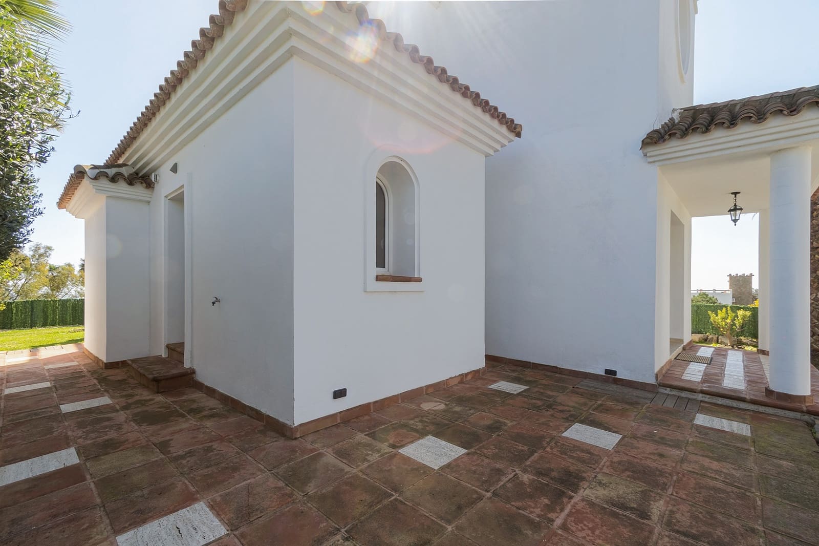 4 sypialnia Willa do wynajęcia w Manilva z basenem garażem - 8 000 € (Ref: 8154855)