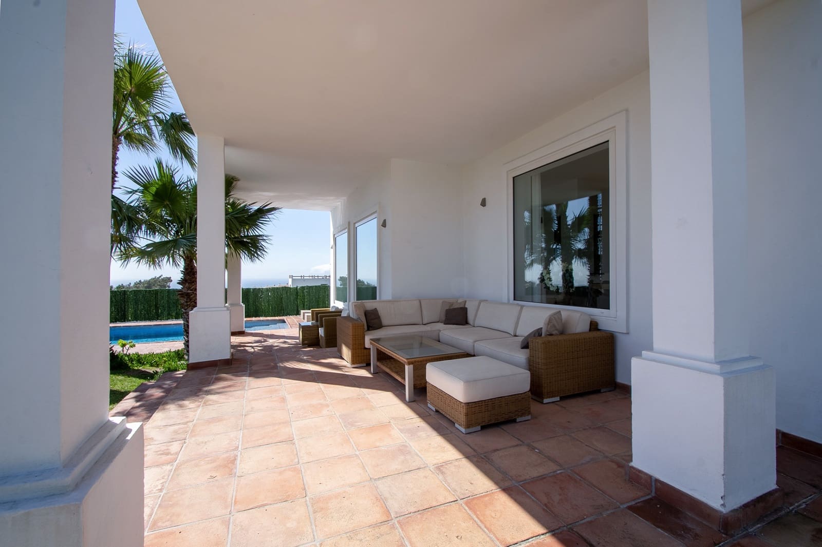 4 soverom Villa til leie i Manilva med svømmebasseng garasje - € 8 000 (Ref: 8154855)