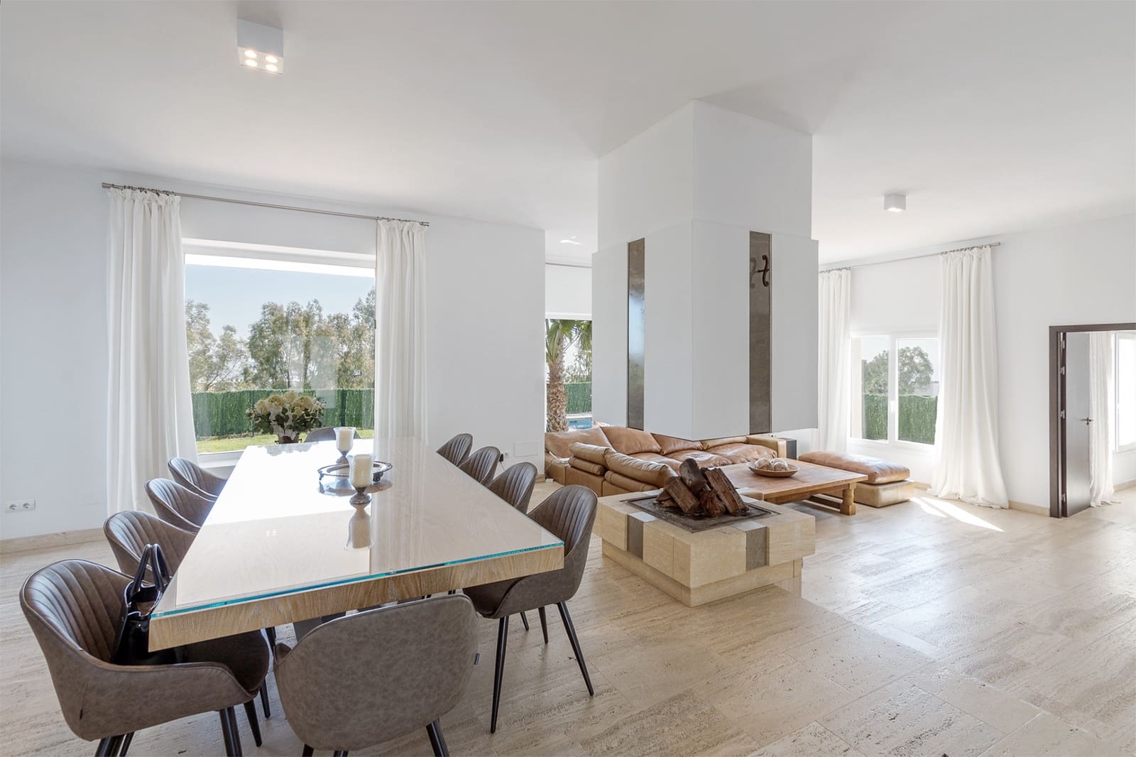 4 soverom Villa til leie i Manilva med svømmebasseng garasje - € 8 000 (Ref: 8154855)