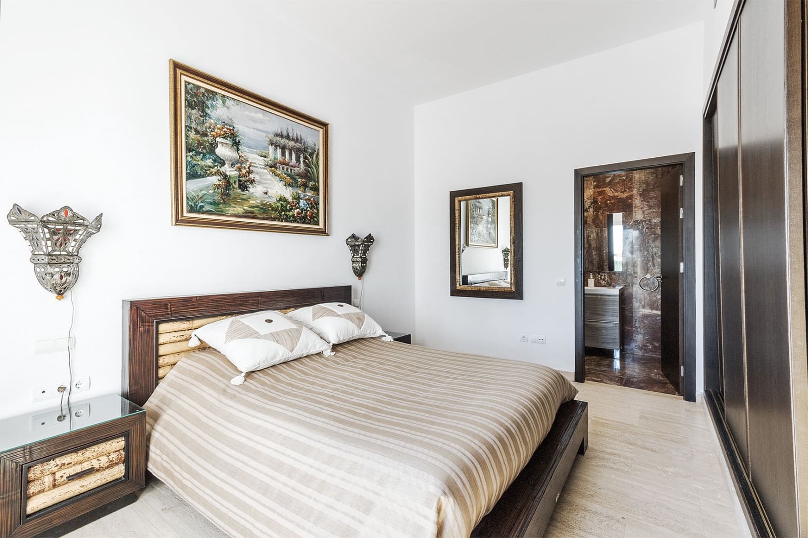 4 soverom Villa til leie i Manilva med svømmebasseng garasje - € 8 000 (Ref: 8154855)