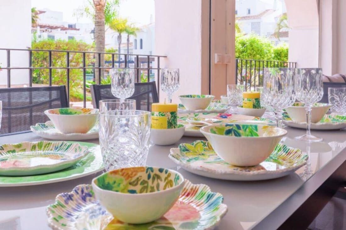 Apartamento de 2 habitaciones en San Pedro de Alcantara en venta con piscina garaje - 695.000 € (Ref: 8161243)