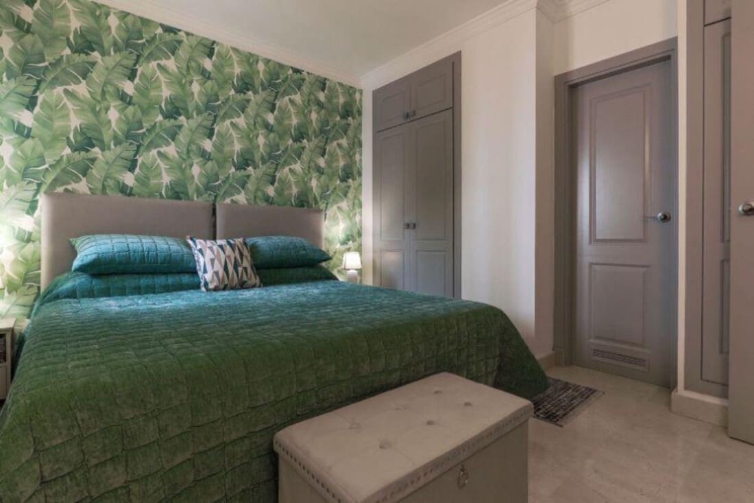 Apartamento de 2 habitaciones en San Pedro de Alcantara en venta con piscina garaje - 695.000 € (Ref: 8161243)