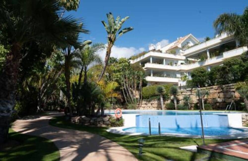 3 makuuhuone Huoneisto myytävänä paikassa Marbella mukana uima-altaan 
autotalli - 975 000 € (Ref: 8183667)