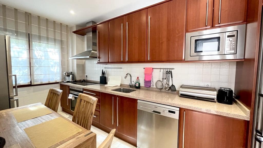 3 makuuhuone Huoneisto myytävänä paikassa Marbella mukana uima-altaan 
autotalli - 975 000 € (Ref: 8183667)