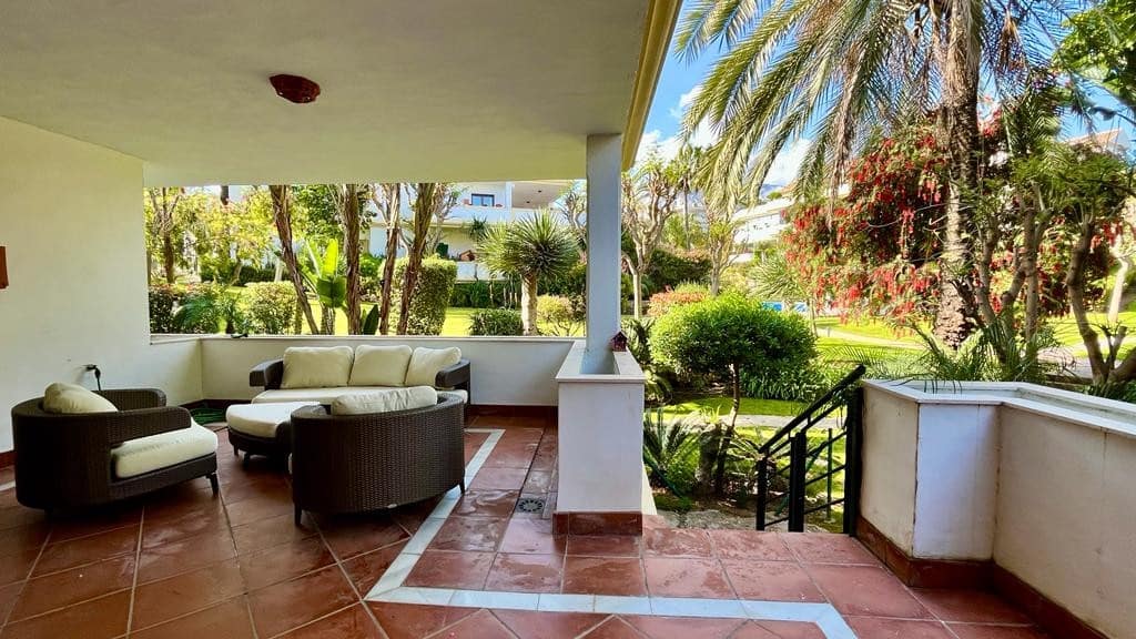 3 makuuhuone Huoneisto myytävänä paikassa Marbella mukana uima-altaan 
autotalli - 975 000 € (Ref: 8183667)