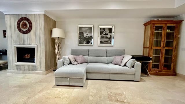 3 sovrum Lägenhet till salu i Lomas De Marbella, Marbella med pool garage - 975 000 € (Ref: 8183667)