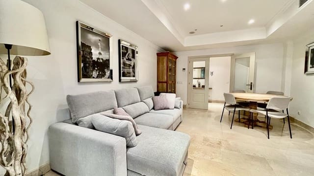 3 sovrum Lägenhet till salu i Lomas De Marbella, Marbella med pool garage - 975 000 € (Ref: 8183667)