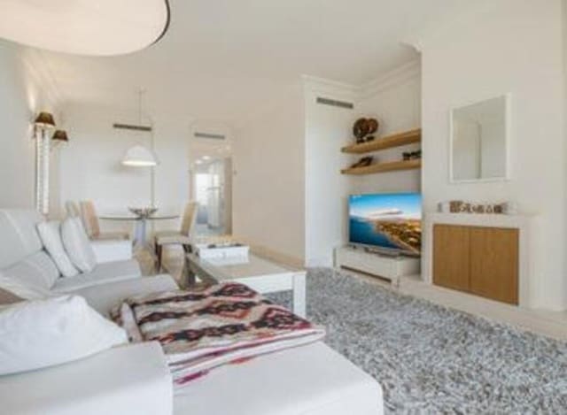 2 Zimmer Apartment zu vermieten in Los Flamingos, Benahavís mit Pool Garage - 2.400 € (Ref: 8186965)