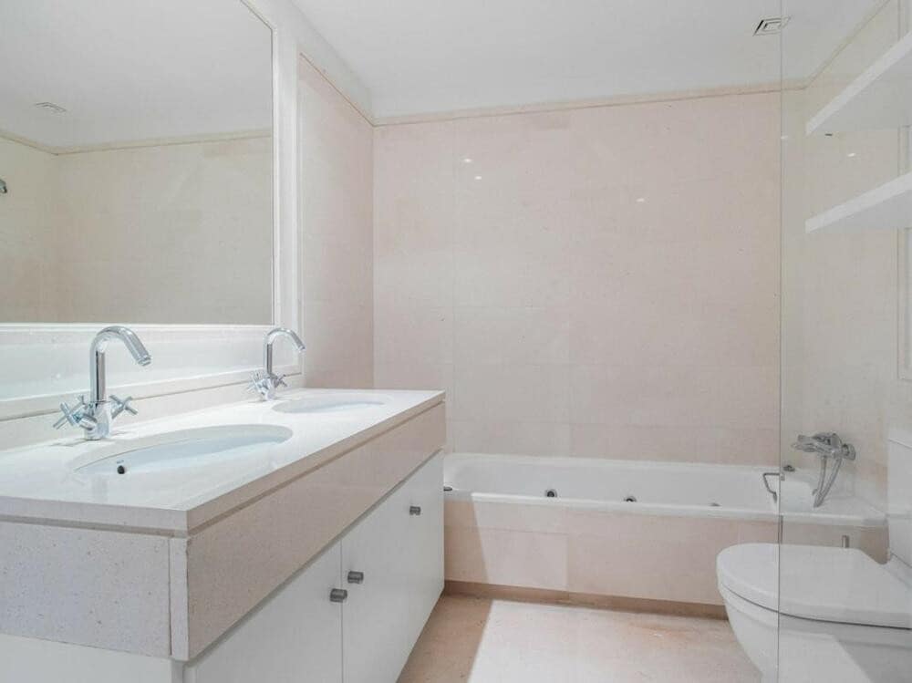 2 soverom Leilighet til leie i Los Flamingos med svømmebasseng garasje - € 2 400 (Ref: 8186965)