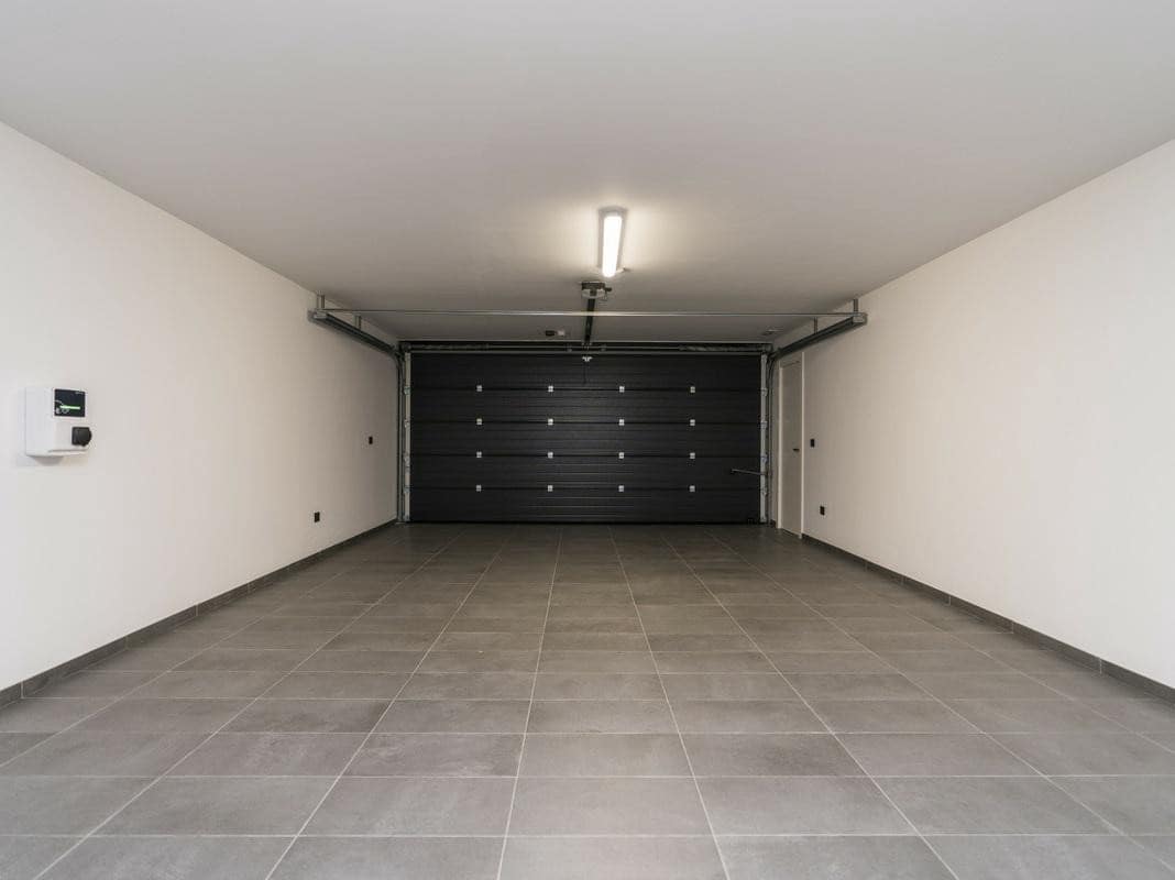 5 soveværelse Semi-Rækkehus til salg i Estepona med swimmingpool garage - € 1.950.000 (Ref: 8196451)