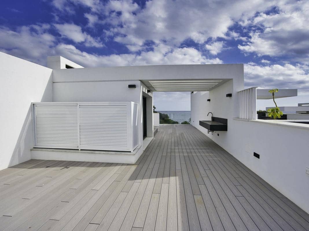 5 soveværelse Semi-Rækkehus til salg i Estepona med swimmingpool garage - € 1.950.000 (Ref: 8196451)