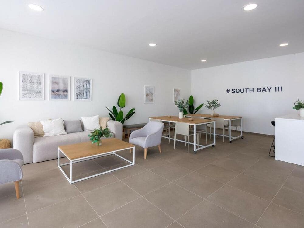 3 soverom Leilighet til salgs i Estepona med svømmebasseng garasje - € 645 000 (Ref: 8210422)