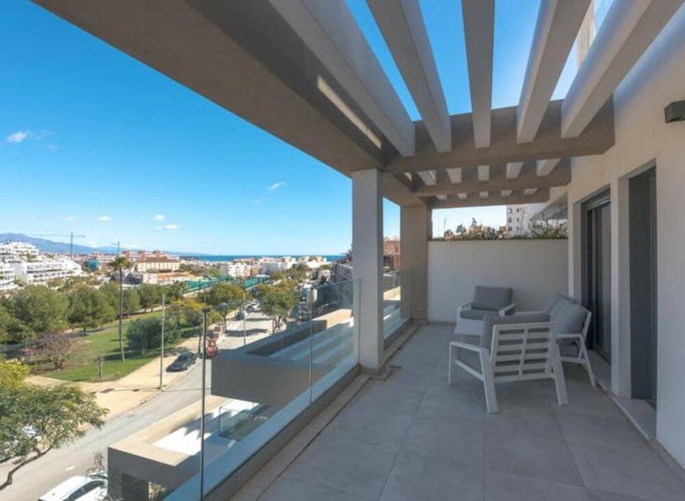 3 soverom Leilighet til salgs i Estepona med svømmebasseng garasje - € 645 000 (Ref: 8210422)