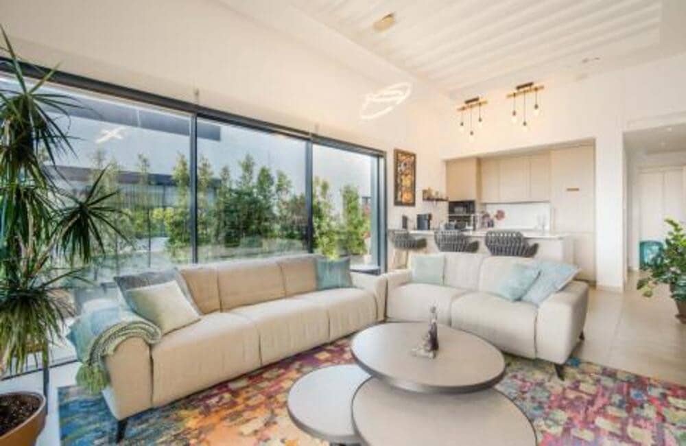 2 sypialnia Penthouse na sprzedaż w Estepona z basenem garażem - 755 000 € (Ref: 8215472)