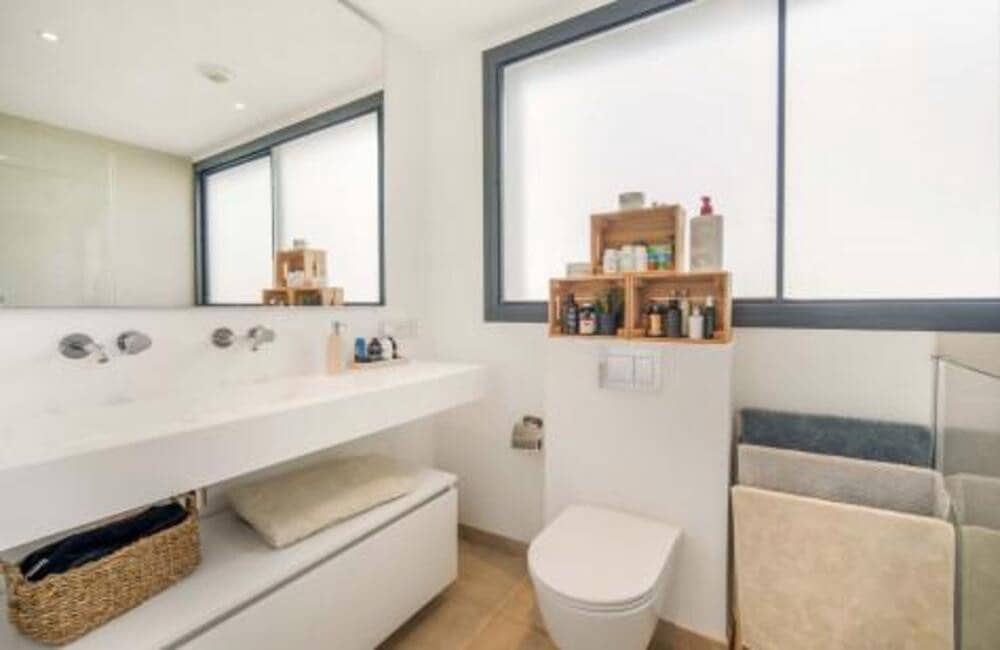 2 sypialnia Penthouse na sprzedaż w Estepona z basenem garażem - 755 000 € (Ref: 8215472)