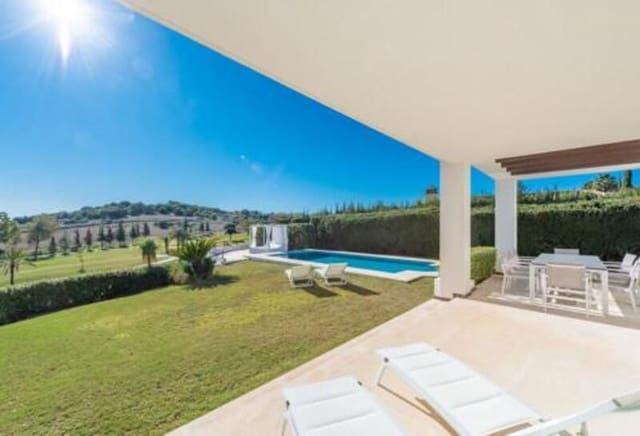 4 bedroom Villa for rent in El Paraiso, Estepona with pool garage - € 10,000 (Ref: 8219808)