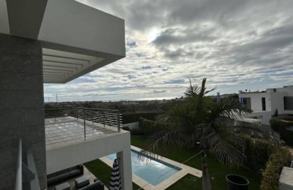 Villa/Maison de 3 chambres à louer à Saladillo-Benamara avec piscine garage - 10 000 € (Ref: 8232588)