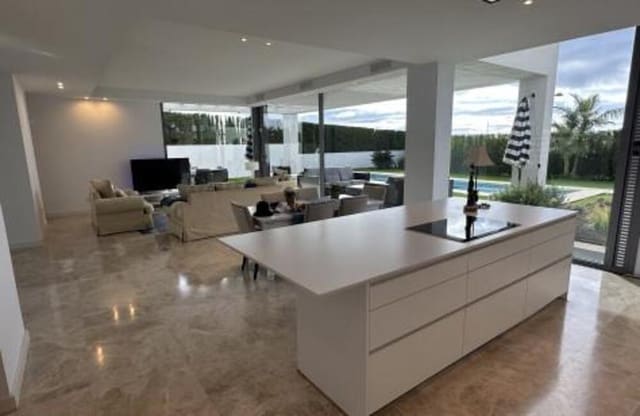 3 camera da letto Villa da affittare in Saladillo-Benamara, Estepona con piscina garage - 10.000 € (Rif: 8232588)