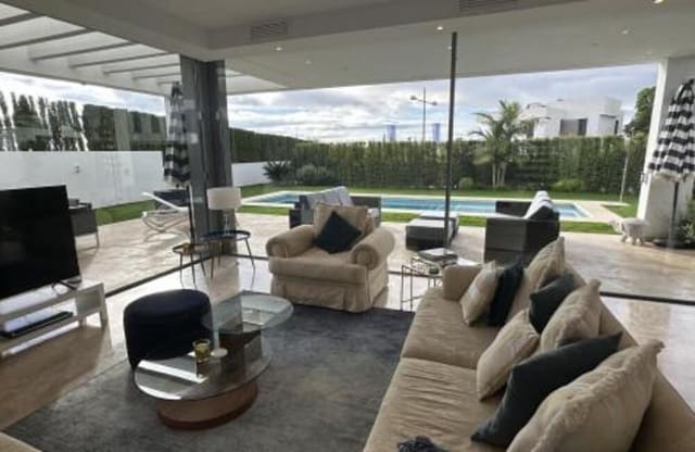 3 camera da letto Villa da affittare in Saladillo-Benamara, Estepona con piscina garage - 10.000 € (Rif: 8232588)