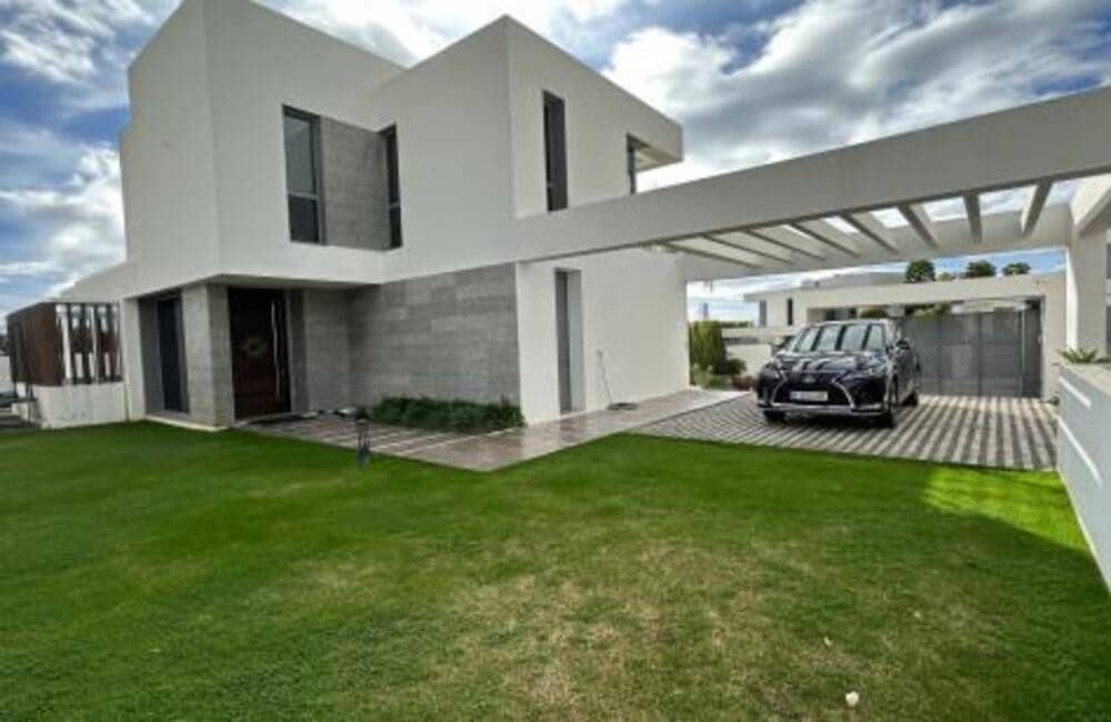 Villa/Maison de 3 chambres à louer à Saladillo-Benamara avec piscine garage - 10 000 € (Ref: 8232588)