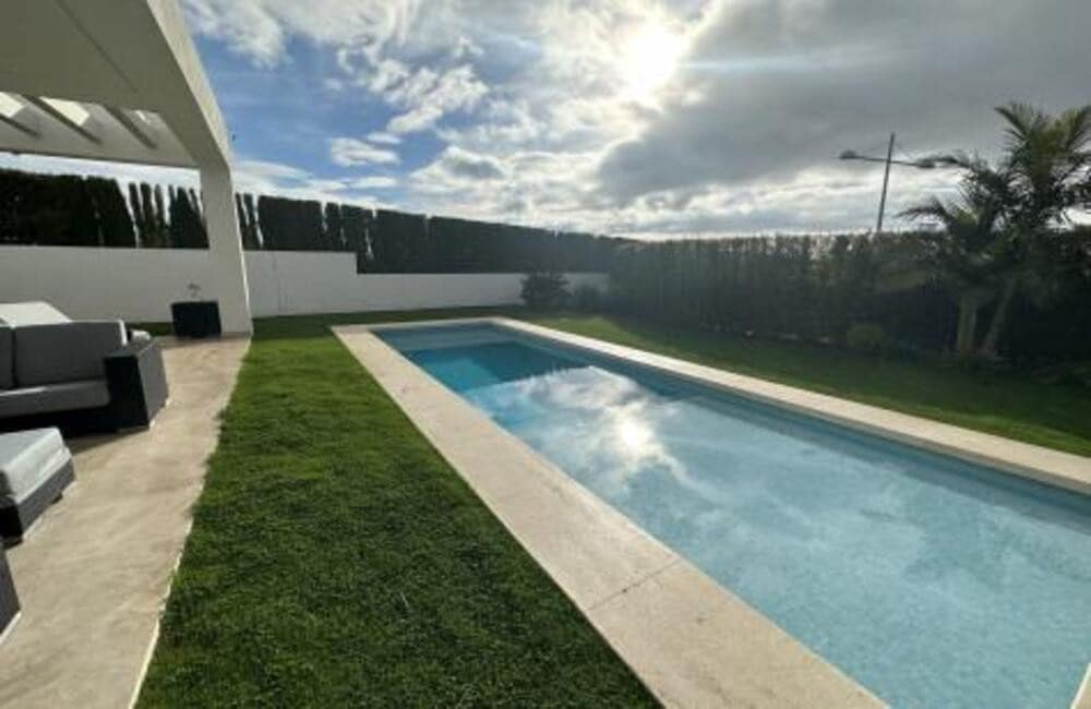 Villa/Maison de 3 chambres à louer à Saladillo-Benamara avec piscine garage - 10 000 € (Ref: 8232588)