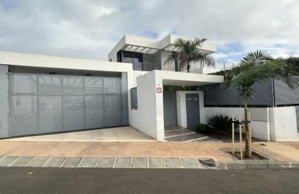 Villa/Maison de 3 chambres à louer à Saladillo-Benamara avec piscine garage - 10 000 € (Ref: 8232588)