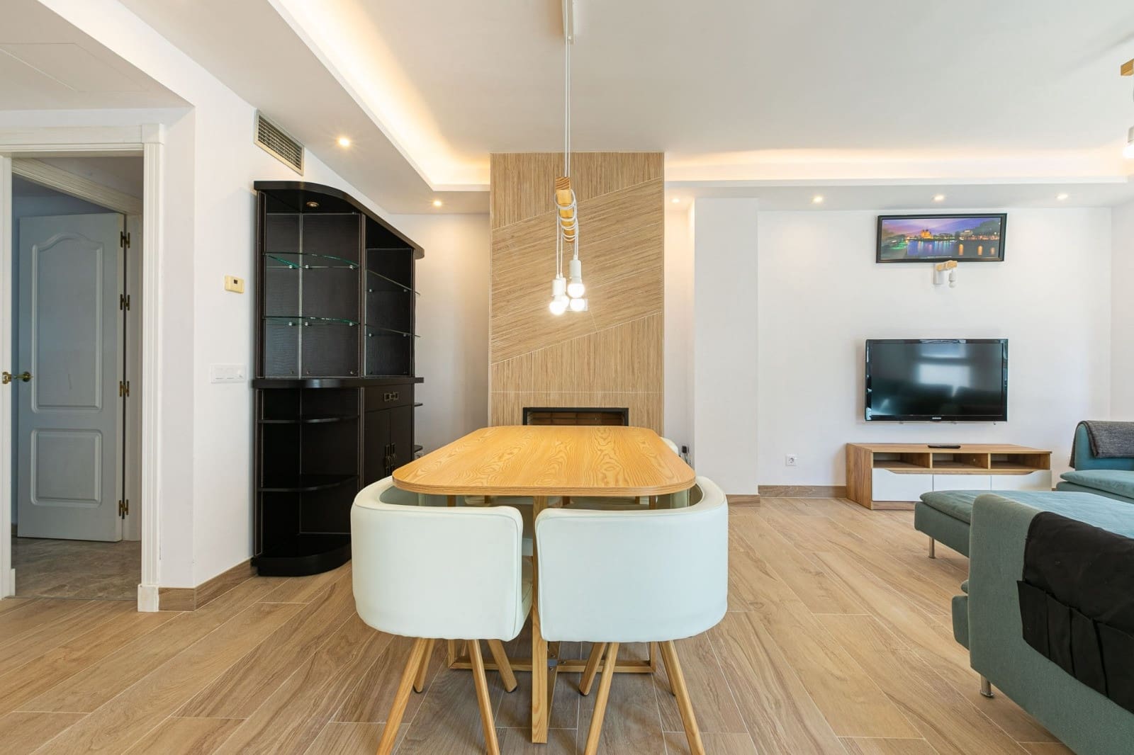 3 sovrum Lägenhet att hyra i Marbella med pool - 3 200 € (Ref: 8232592)