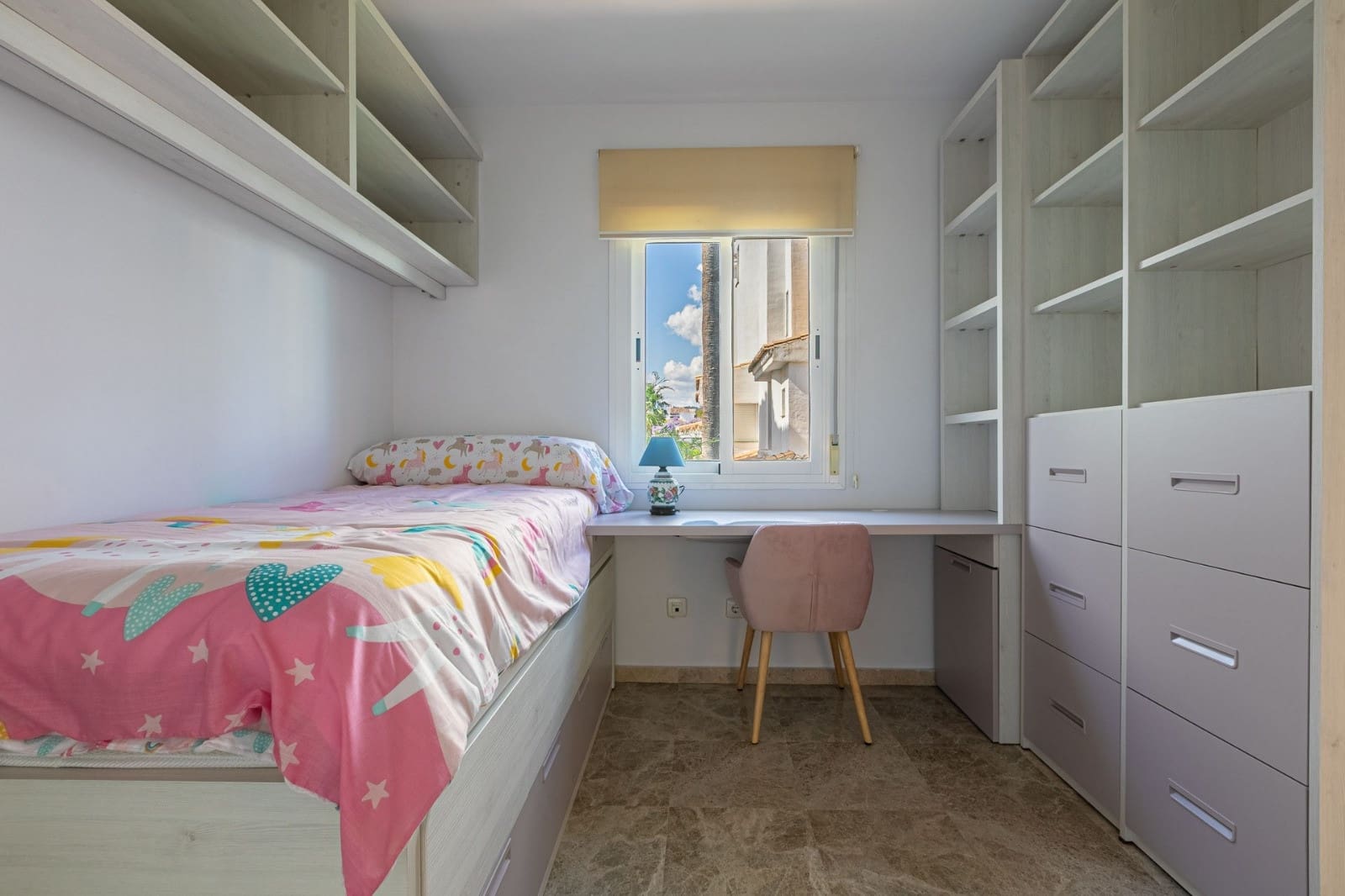 3 sovrum Lägenhet att hyra i Marbella med pool - 3 200 € (Ref: 8232592)